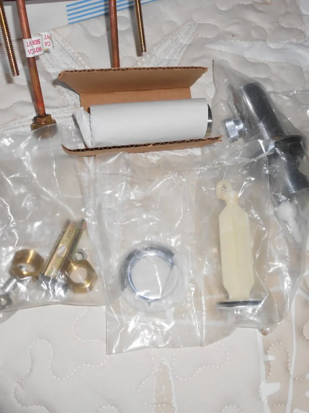 Moen L4621 Chateau Single Handle Bathroom Faucet Chrome New in Box